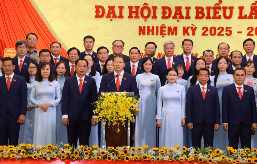 Secretary of the provincial Party Committee Vu Hong Van speaks at the event. (Photo: VNA)