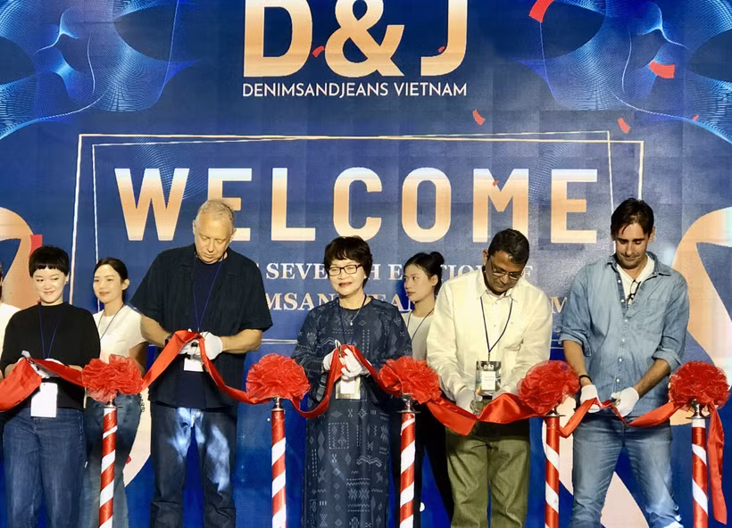 At the opening ceremony of Denimsandjeans Vietnam 2025 in Ho Chi Minh City. (Photo: VNA)