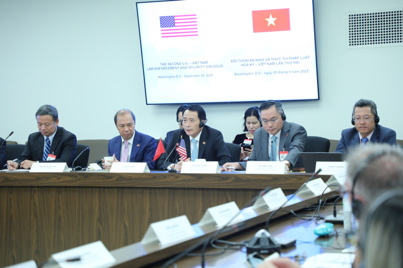 Vietnamese delegation at the dialogue. (Photo: VNA)