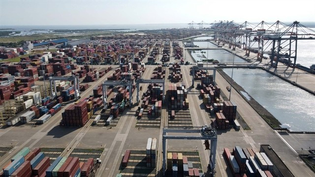 At Tan Cang - Cai Mep International Terminal (Photo: VNA)