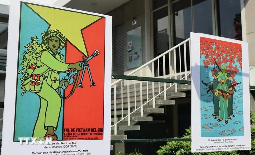 Vietnamese resistance is depicted through propaganda posters by Cuban artists. (Photo: VNA)