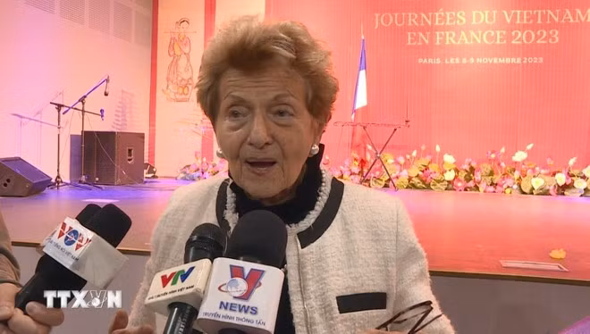 French Honorary Senator Hélène Luc (Photo: VNA)