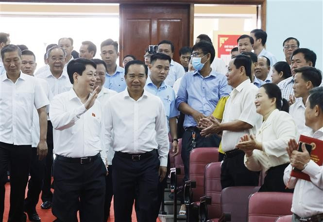 State President Luong Cuong meets with voters in HCM City (Photo: VNA)