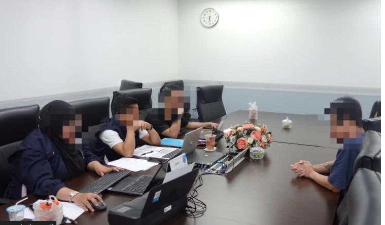 Fake BTS devices trick nearby mobile phones by transmitting stronger signals than real telecommunications towers (Photo: Malaysian Communications and Multimedia Commission)