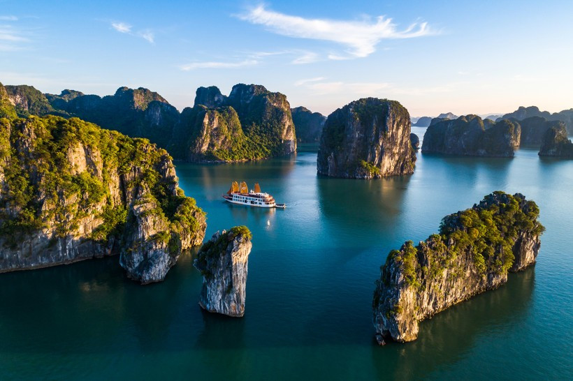 A view of Ha Long Bay (Photo: VNA)