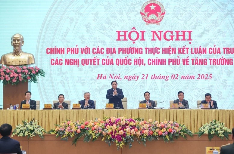 Prime Minister Pham Minh Chinh chairs Government meeting with localities (Photo: baochinhphu.vn)