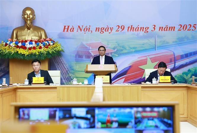 PM Pham Minh Chinh speaks at the meeting (Photo: VNA)