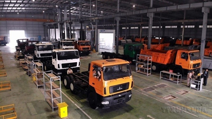 Automobile assembly at GMA Automotive Industry in Kim Dong district, Hung Yen province. (Photo: VNA)