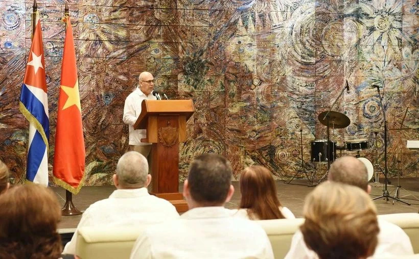 Politburo member, permanent member of the Secretariat of the PCC Central Committee, and head of the committee’s Organisation Commission Roberto Morales Ojeda addresses the event (Photo: VNA)