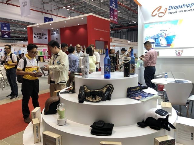 A wide range of Chinese products are on display at the China Homelife Vietnam 2025 being held at the Saigon Exhibition and Convention Centre from May 14 to 16. (Photo: VNA)