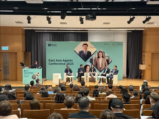 The East Asia Agents Conference 2025 is part of the second East Asia Education Week in Hong Kong (China). (Photo: VNA)