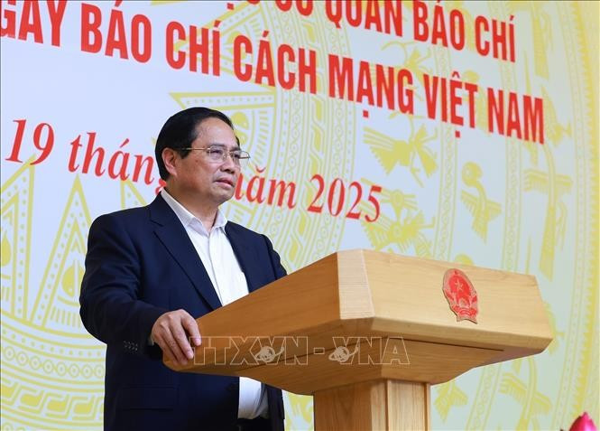 PM Pham Minh Chinh speaks at the meeting (Photo: VNA)