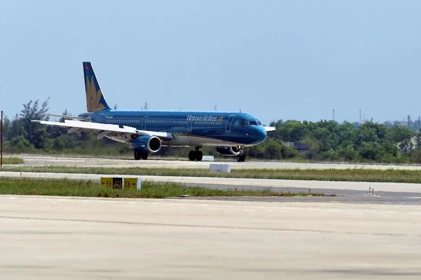 A plane takes off from Phu Quoc International Airport. (Photo: VNA)