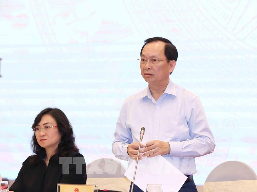 Deputy Governor of the State Bank of Vietnam (SBV) Dao Minh Tu speaks at the Government’s monthly regular press conference on May 6. (Photo: VNA)