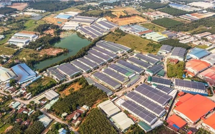 Green spaces in an industrial park in Bac Tan Uyen district of Binh Duong province (Photo: VNA)