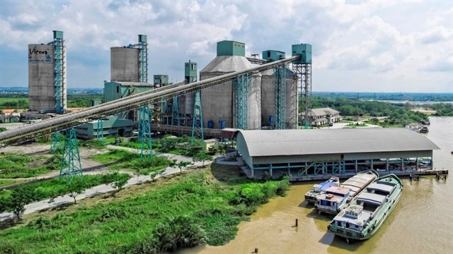 A Vicem Ha Tien cement manufacturing plant. (Photo: vicemhatien.com.vn)