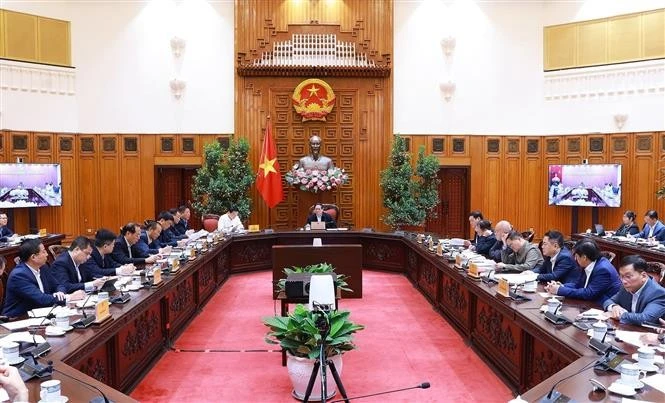 Prime Minister Pham Minh Chinh chairs a meeting on the implementation of the Long Thanh international airport project. (Photo: VNA) 