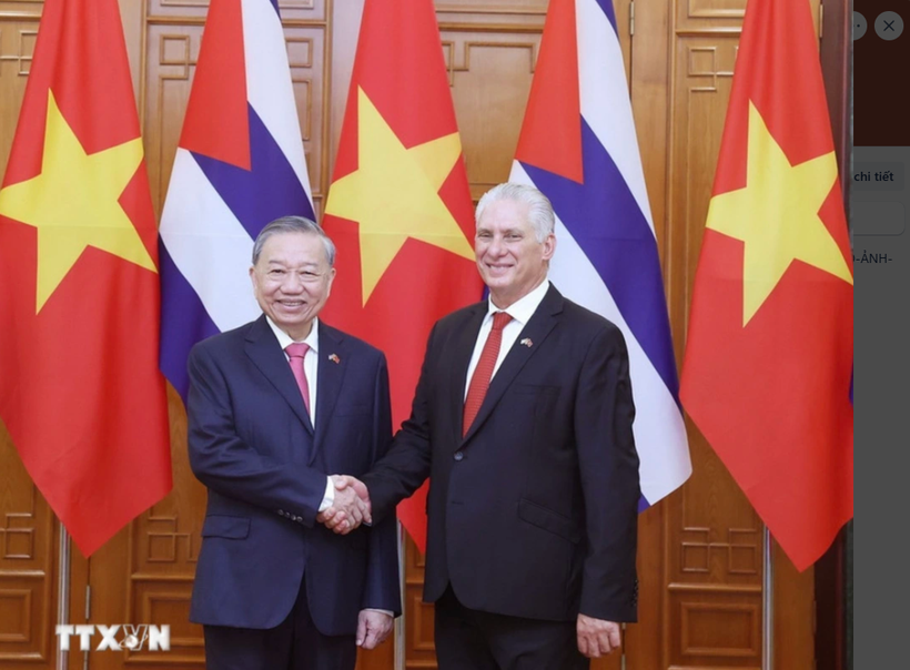 Vietnamese Party General Secretary To Lam (L) and First Secretary of the Communist Party of Cuba Central Committee and President of Cuba Miguel Diaz-Canel Bermudez meet in Hanoi on September 1, 2025. (Photo: VNA)
