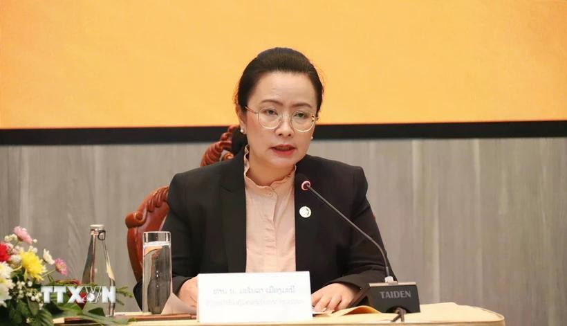 Manola Meuangmani, Director General of the Foreign Exchange Management Department under the Bank of the Lao PDR, speaks at the conference (Photo: VNA)