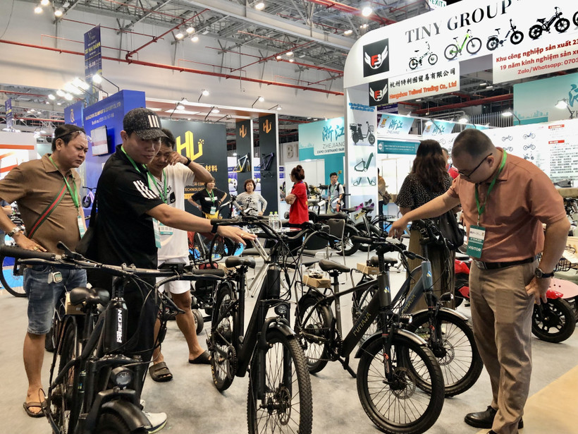 Vietnam Cycle Expo 2025 attracts a large number of visitors (Photo: VNA)