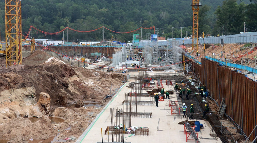 The construction site of the APEC 2027 Conference Centre project and functional works. (Photo: VNA)