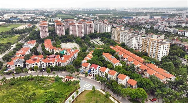 With systematic infrastructure investment, many large-scale urban areas have been established, contributing to changes in the population and economic structure in Gia Lam district (Hanoi). (Photos courtesy of the Coordination Office of the New-Style Rural Development Programme in Hanoi)