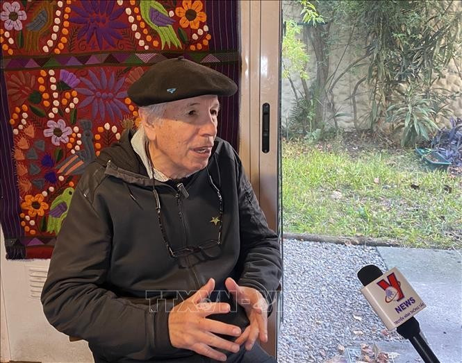 Editor-in-Chief of Resumen Latinoamericano Carlos Aznárez (Photo: VNA)