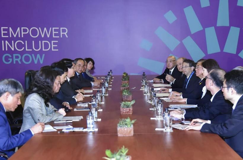 At a meeting between Vietnamese State President Luong Cuong and Japanese Prime Minister Shigeru Ishiba in Lima, Peru, on November 16, 2024, on the sidelines of the APEC Economic Leaders' Week. (Photo: VNA)