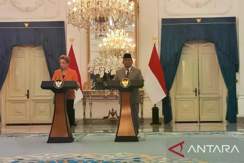 President Prabowo Subianto (R) and NDB President Dilma Vana Rousseff at their joint press conference (Photo: antara)