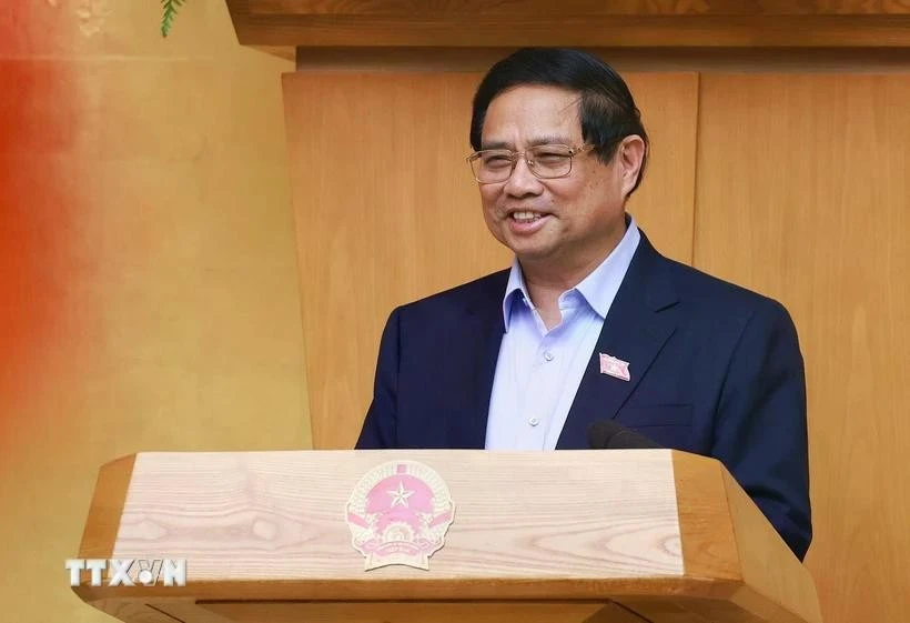 Prime Minister Pham Minh Chinh addresses the government meeting on May 9. (Photo: VNA)