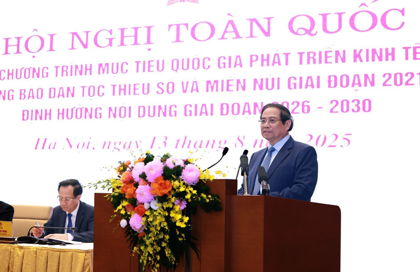 Prime Minister Pham Minh Chinh addresses the conference. (Photo: VNA)