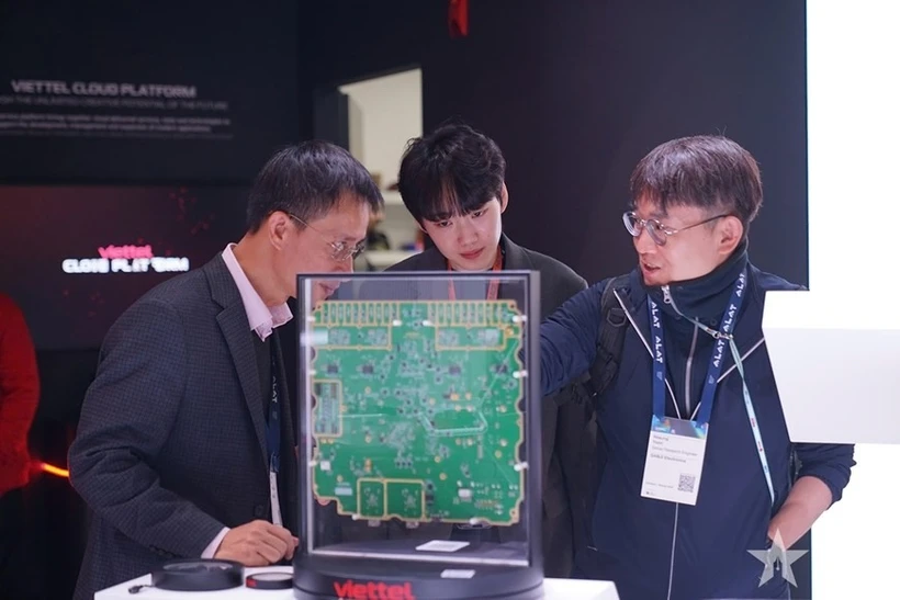 A Viettel product showcased at the Mobile World Congress 2025. (Photo: qdnd.vn)