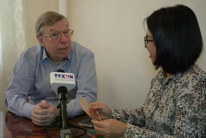 Viktor Petrov, a member of the board of trustees of the Soviet Peace Fund, speaks to a Vietnam News Agency correspondent in Russia. (Photo: VNA)