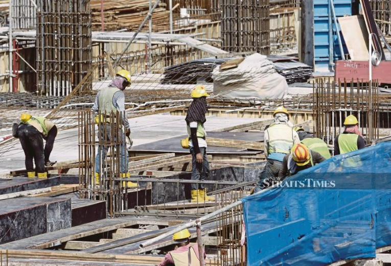 Malaysia’s construction industry faces severe shortage of foreign workers. (Photo: https://www.nst.com.my/)