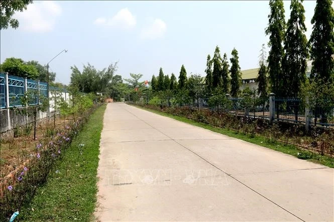 A rural road in Duc Linh district, Binh Thuan province (Photo: VNA)