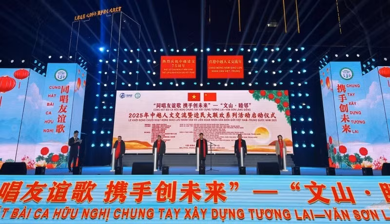 Ceremony to launch series of activities for the border people exchange festival and the Year of China-Vietnam Humanistic Exchange 2025 (Photo: thoidai.com.vn)