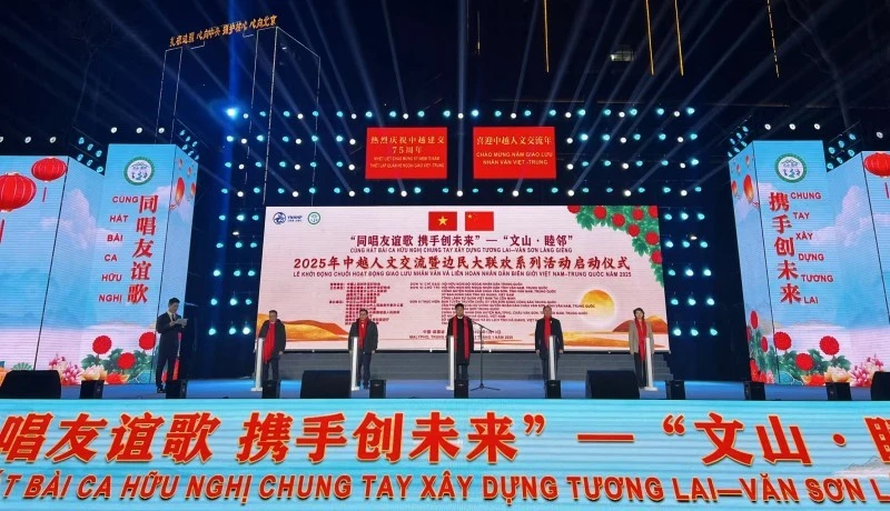 Ceremony to launch series of activities for the border people exchange festival and the Year of China-Vietnam Humanistic Exchange 2025 (Photo: thoidai.com.vn)