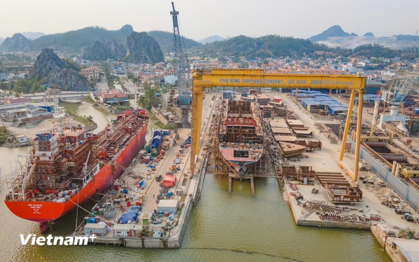 Vietnam’s shipbuilding industry is experiencing a wave of orders from international shipowners, but limited production capacity is preventing firms from accepting more contracts. (Photo: VietnamPlus)