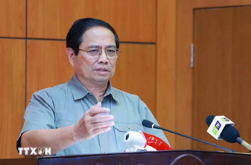 Prime Minister Pham Minh Chinh addresses the working session. (Photo: VNA)