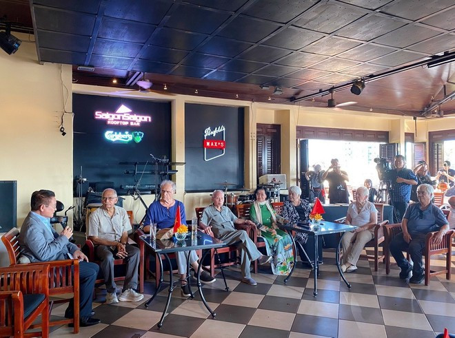 International war correspondents at a gathering in Ho Chi Minh City (Photo: VNA)