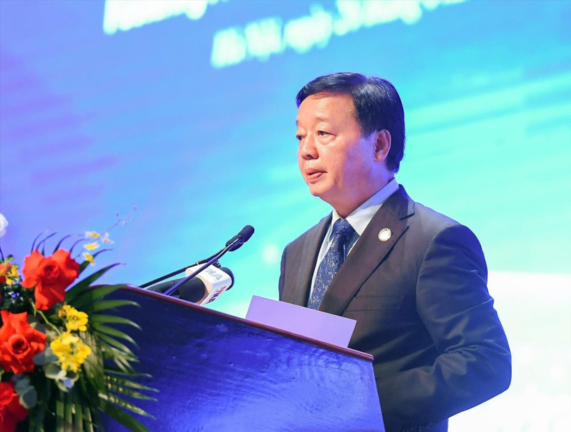 Deputy Prime Minister Tran Hong Ha speaks at the event. (Photo: VNA)