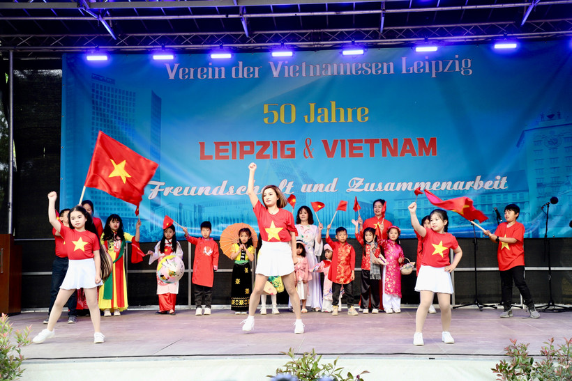 A performance at the "Vietnam Cultural Days" in Leipzig city (Photo: VNA)