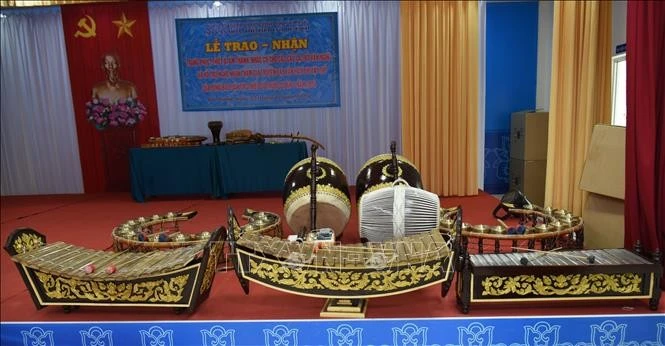 Khmer traditional musical equipment handed over to Khmer traditional music clubs and groups. (Photo: VNA)