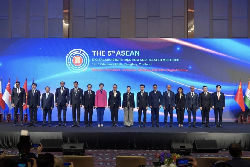 Participants at the 5th ASEAN Digital Ministers Meeting (Photo: asean.org)