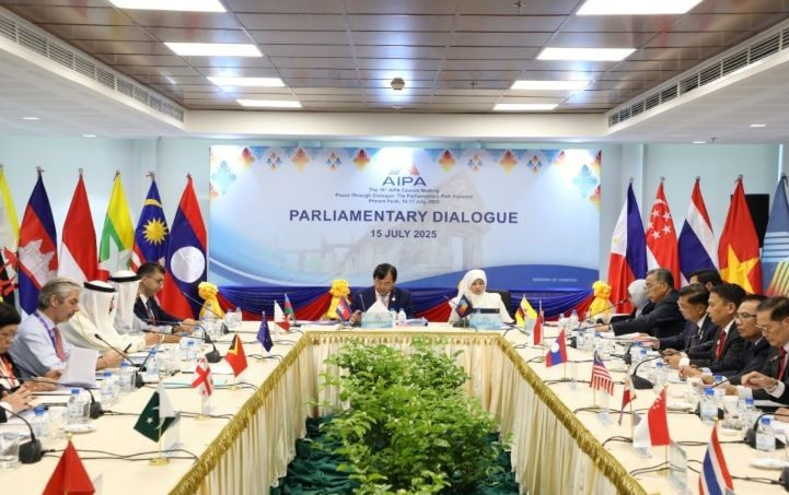 AIPA acknowledges that women are playing an active role in multi-sectors in ASEAN. (Photo: The Courtesy of National Assembly of Cambodia)