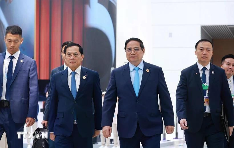 Prime Minister Pham Minh Chinh arriving at the opening session of the 16th Annual Meeting of the World Economic Forum (WEF) in Tianjin city of China (Photo: VNA)