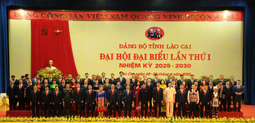 The Lao Cai Provincial Party Committee for the 2025-2030 term makes debut. (Photo: VNA)