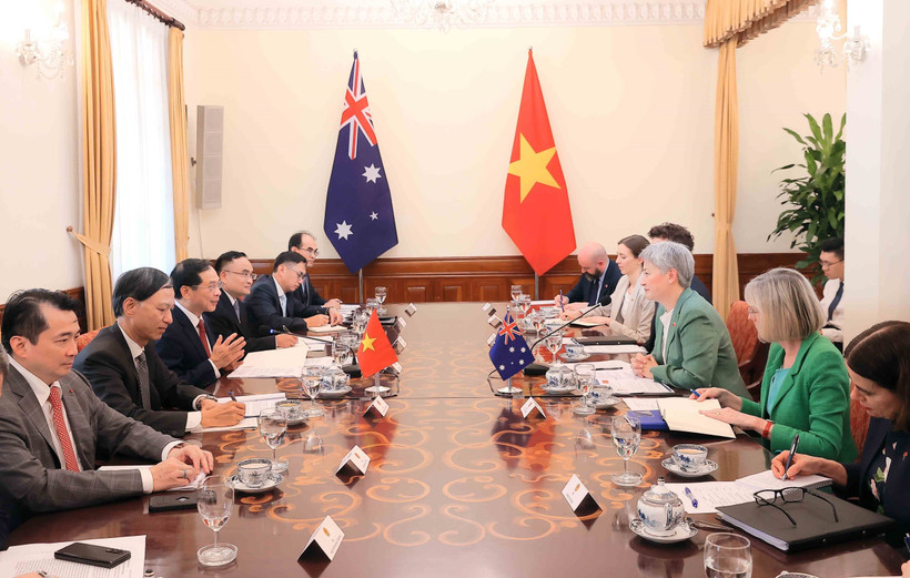 At the talks between Vietnamese Deputy Prime Minister and Minister of Foreign Affairs Bui Thanh Son and Australian Minister for Foreign Affairs Penny Wong in Hanoi on August 20, 2025 (Photo: VNA)