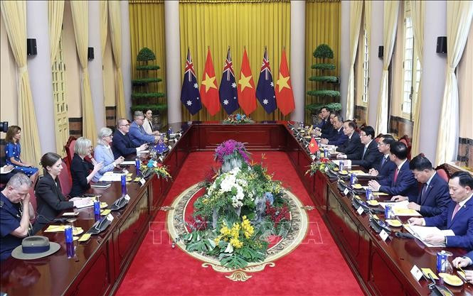 President Luong Cuong holds talks with with Governor-General of Australia Sam Mostyn in Hanoi on September 10, 2025. (VNA)