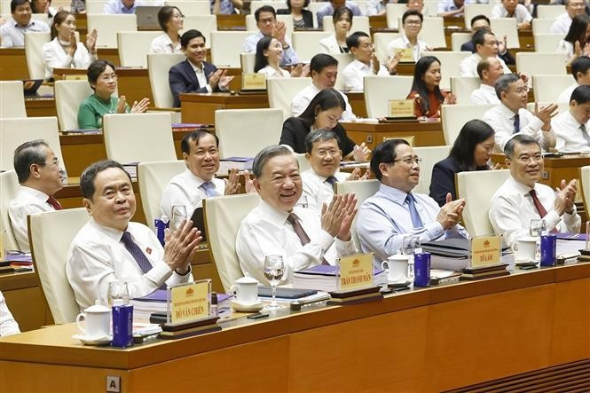 From left: Party General Secretary To Lam (2nd), National Assembly Chairman Tran Thanh Man (1st), Prime Minister Pham Minh Chinh (3rd) at the conference in Hanoi on September 13. (Photo: VNA)